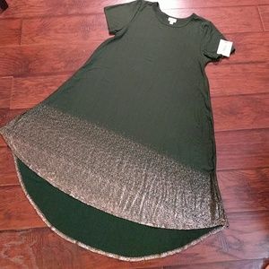 Elegant lularoe M carly green dipped in gold 😍